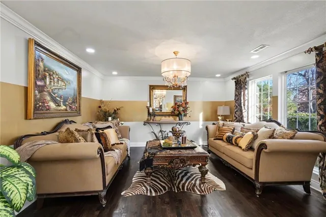 $527,000 | 8430 Kickapoo Street, De Soto, KS 66018