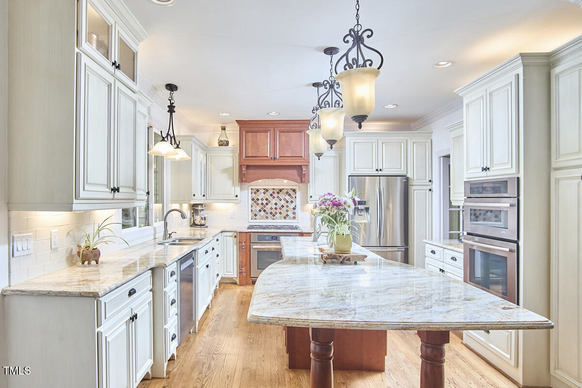 407 Crickentree Drive Cary, NC 27518 - Photo 28 of 78 033