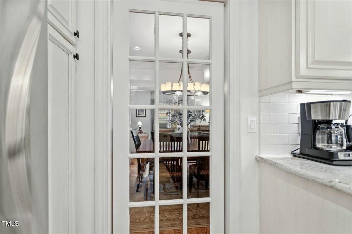 407 Crickentree Drive Cary, NC 27518 - Photo 32 of 78