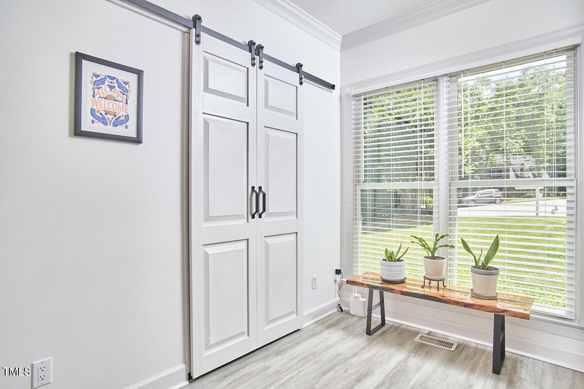 407 Crickentree Drive Cary, NC 27518 - Photo 35 of 78 028