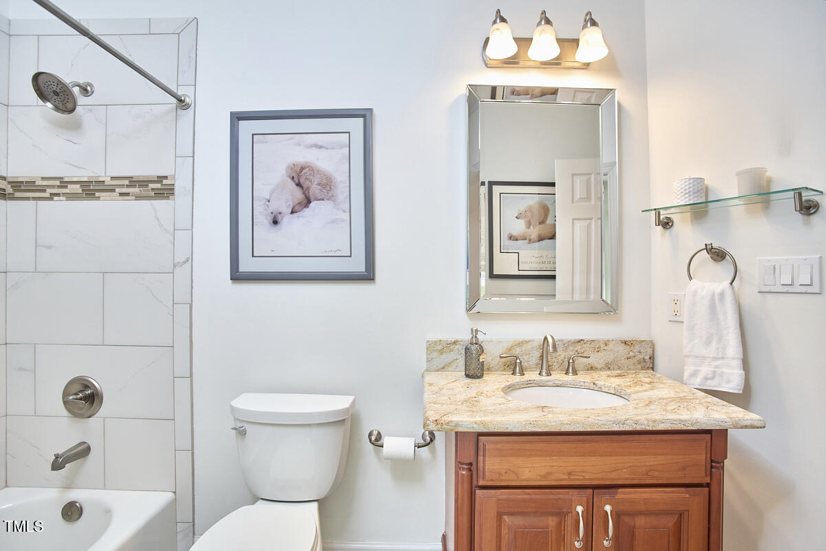 407 Crickentree Drive Cary, NC 27518 - Photo 38 of 78 029