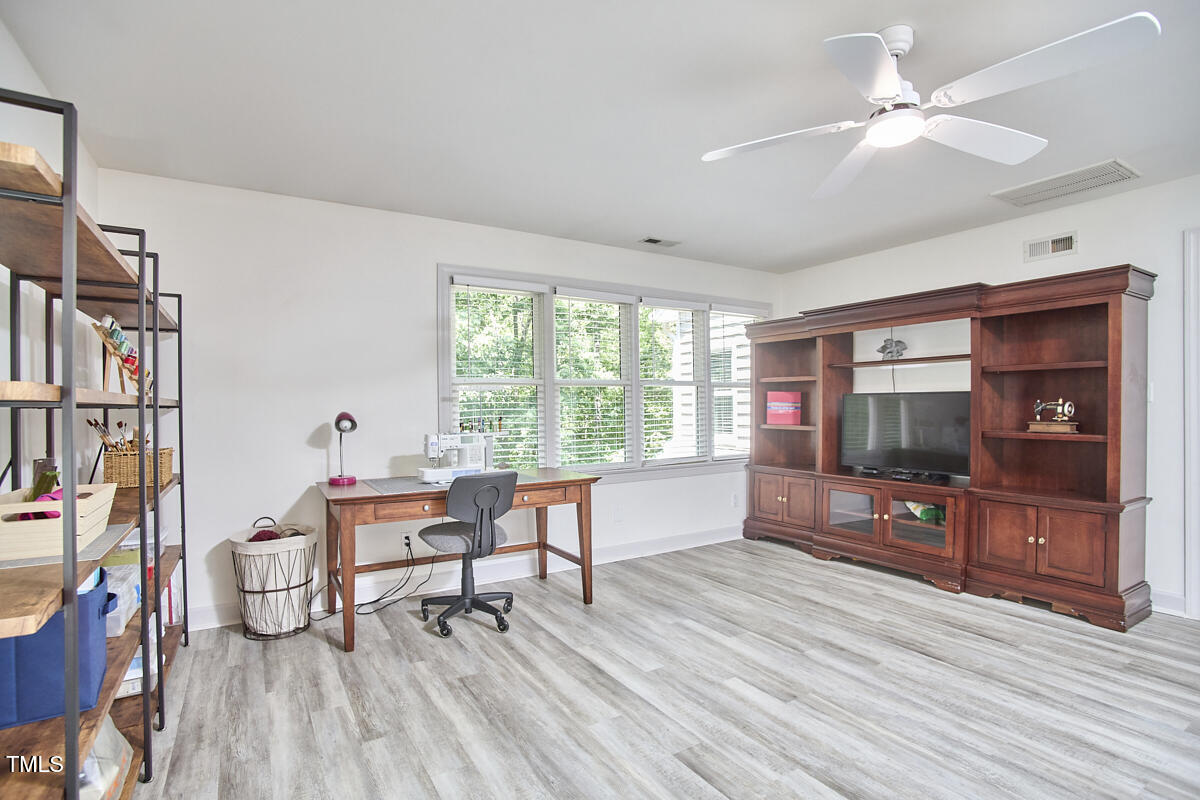 407 Crickentree Drive Cary, NC 27518 - Photo 61 of 78 054