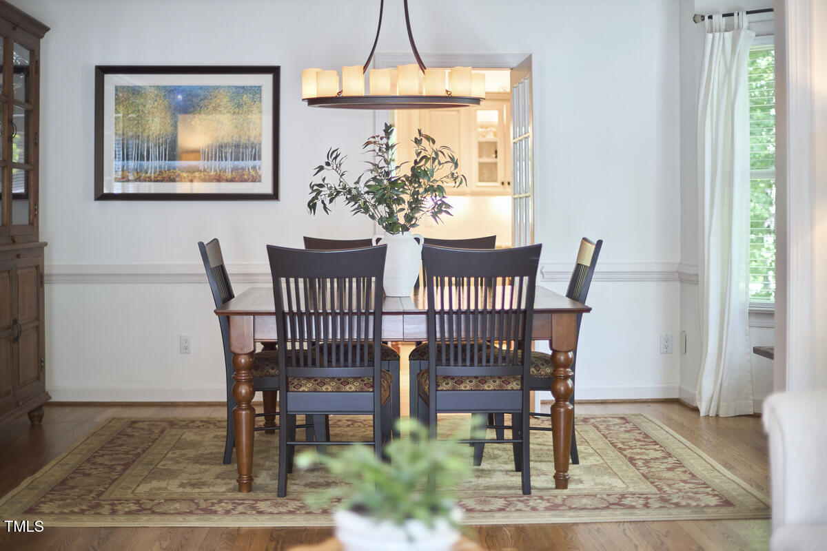 407 Crickentree Drive Cary, NC 27518 - Photo 10 of 78 081