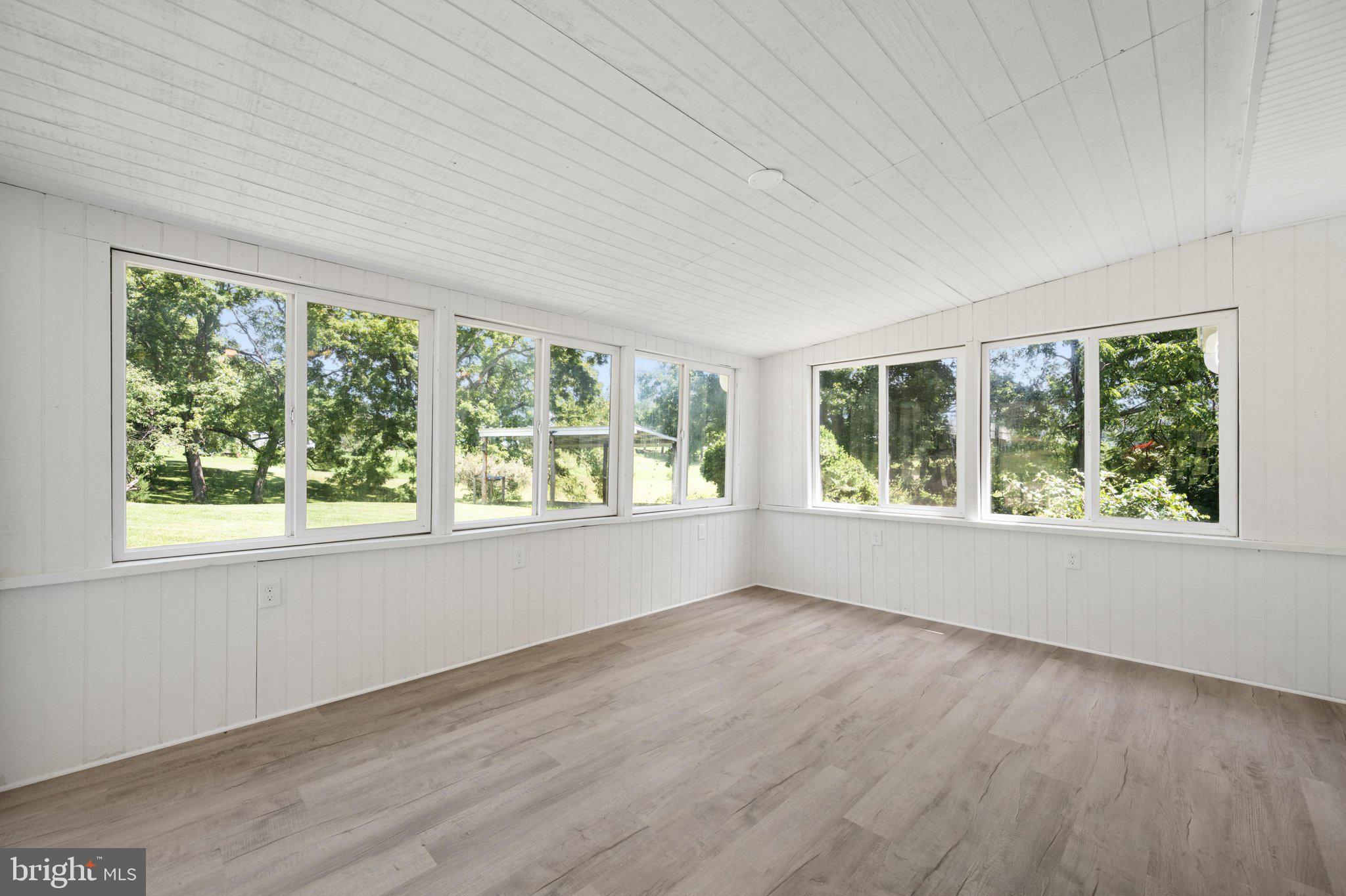 11860 Nicholson Road Keymar, MD 21757 - Photo 25 of 89 Sun Room