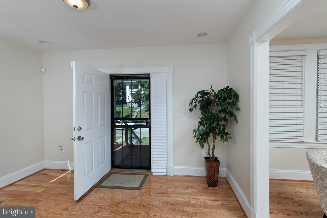 2503 Allendale Road Baltimore, MD 21216 - Photo 3 of 42 Foyer Entrance