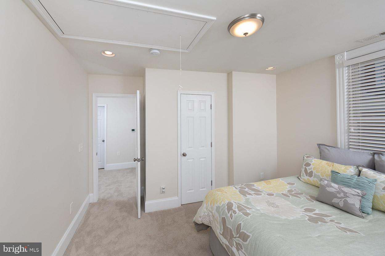 2503 Allendale Road Baltimore, MD 21216 - Photo 24 of 42