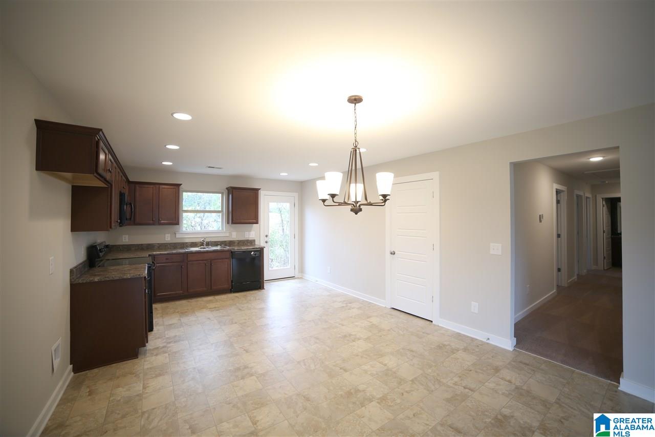91 Carriage House Road Southwest Bessemer, AL 35022 - Photo 5 of 19