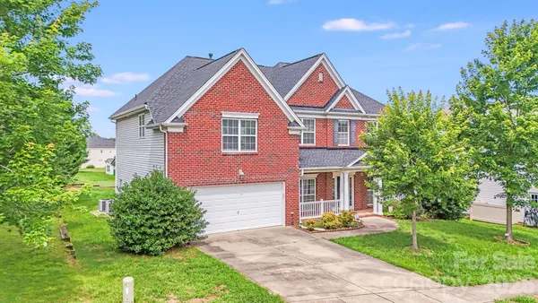 $589,000 | 6227 Castlecove Road, Charlotte, NC 28278