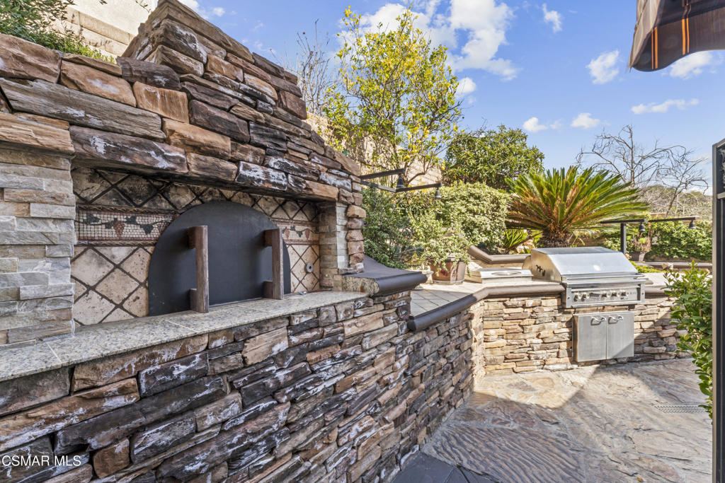 4104 Dakota Drive Moorpark, CA 93021 - Photo 35 of 44