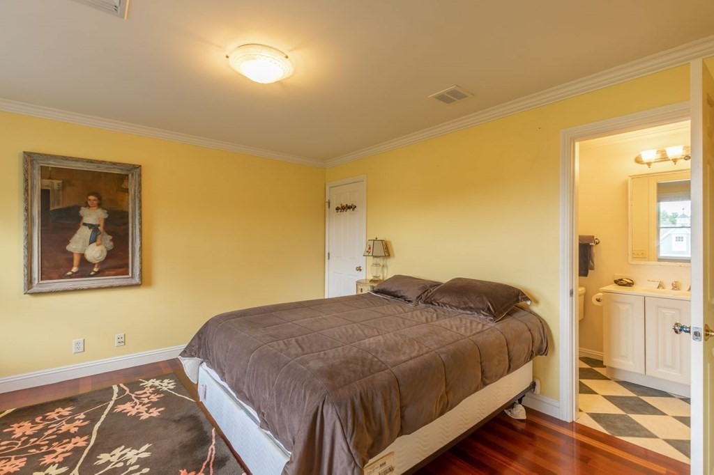 203 Podunk Road Sturbridge, MA 01566 - Photo 17 of 35