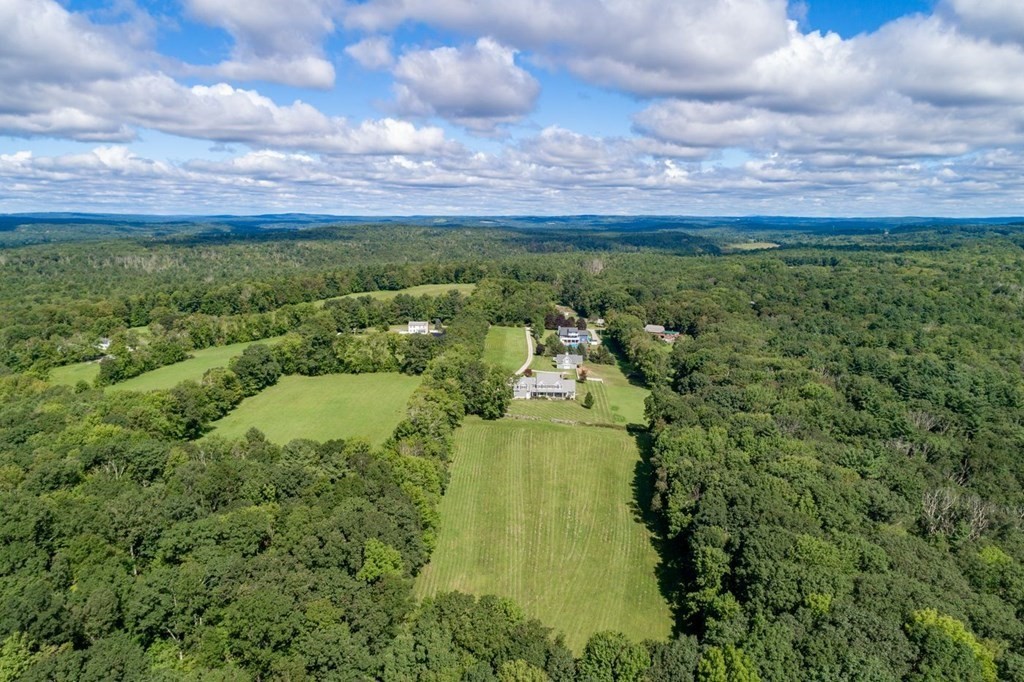 203 Podunk Road Sturbridge, MA 01566 - Photo 33 of 35