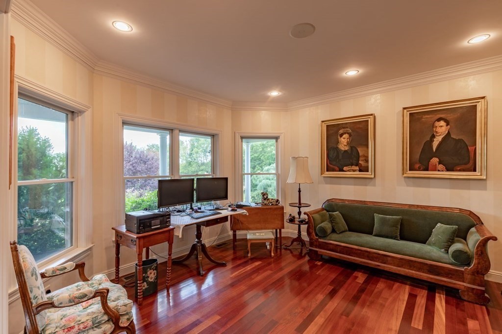 203 Podunk Road Sturbridge, MA 01566 - Photo 9 of 35
