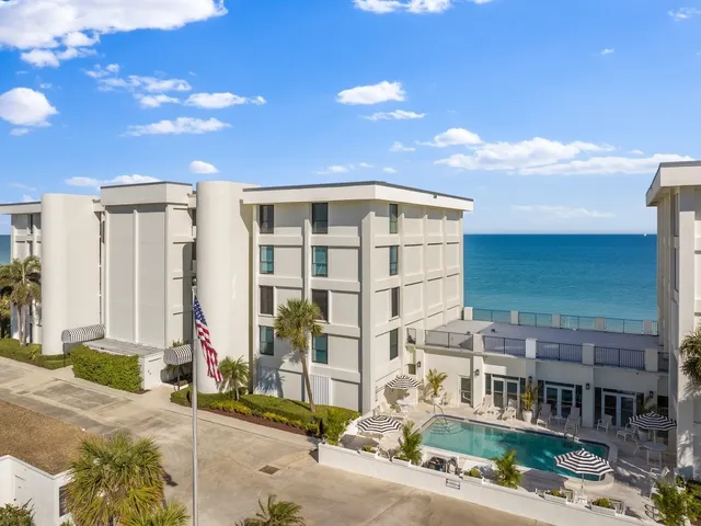 a view of a large building