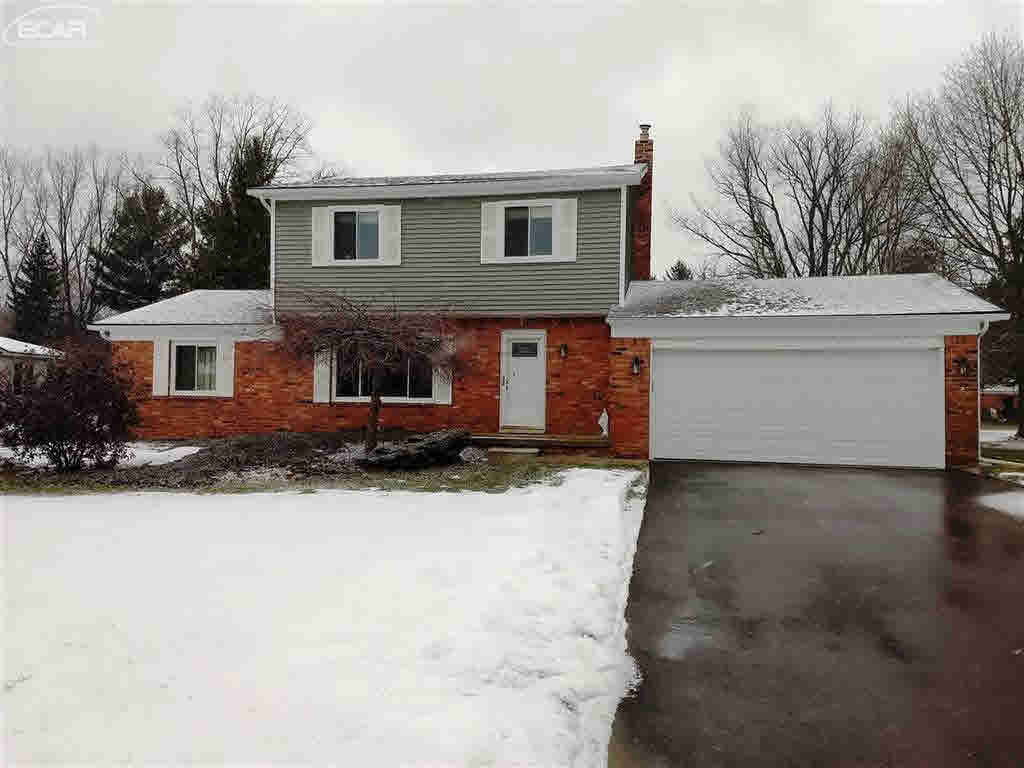 1209 Bay Ridge Highland, MI 48356 - Photo 1 of 9 Gallery Image 1