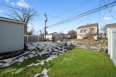 $219,000 | 2920 141st Street, Blue Island, IL 60406