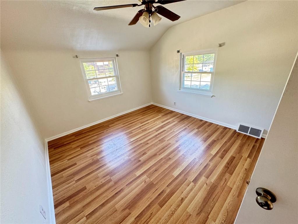 514 Weyman Road Pittsburgh, PA 15236 - Photo 14 of 24 Gallery Image 14