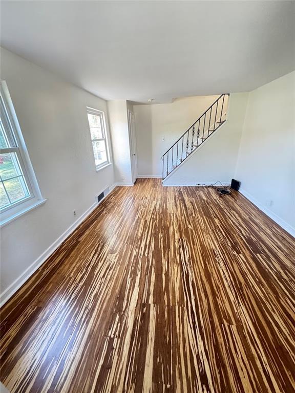 514 Weyman Road Pittsburgh, PA 15236 - Photo 4 of 24 Gallery Image 4