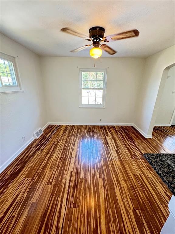 514 Weyman Road Pittsburgh, PA 15236 - Photo 6 of 24 Gallery Image 6