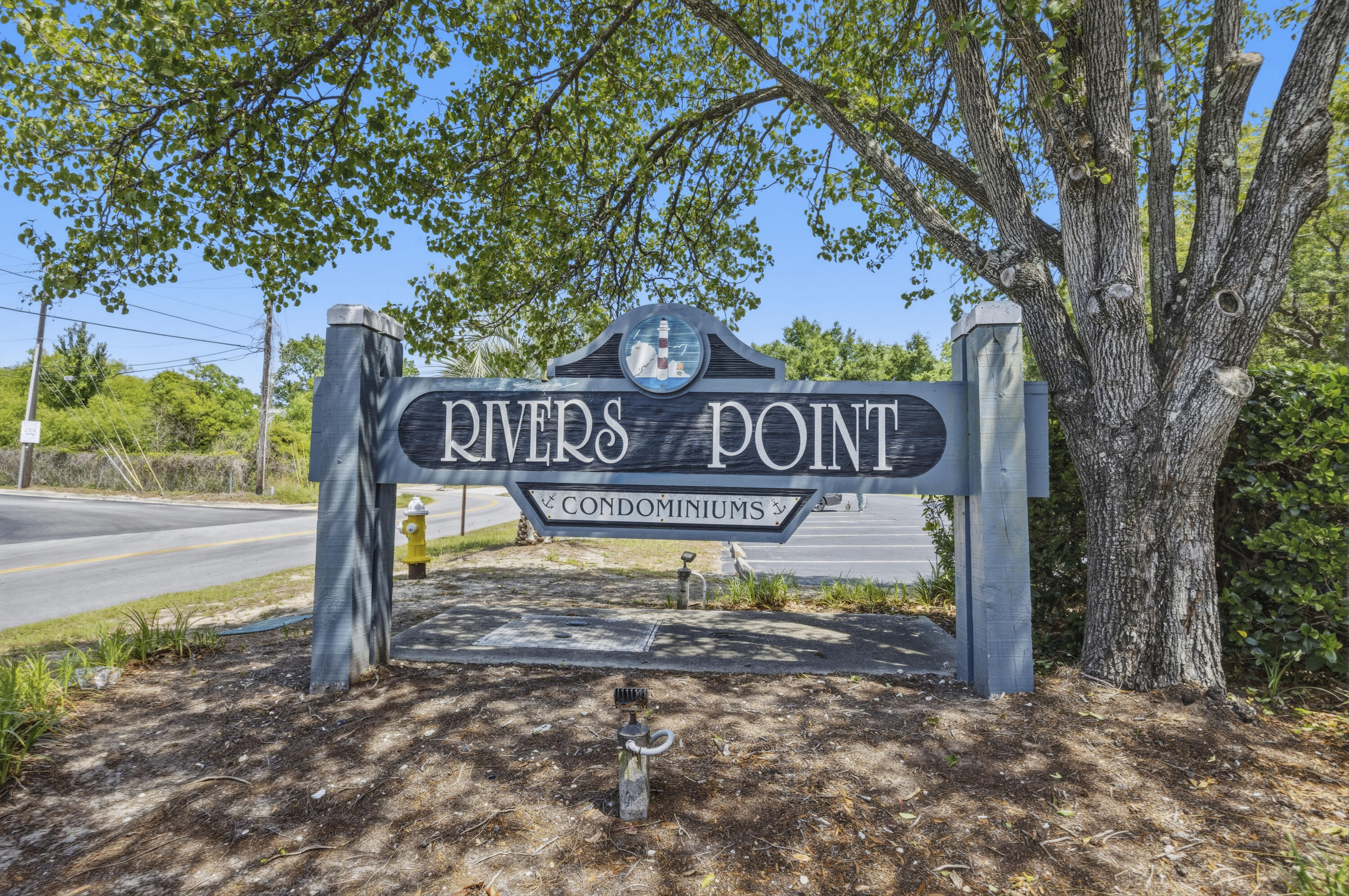 21 Rivers Point Row, Unit 11B Charleston, SC 29412 - Photo 27 of 27 243A0671