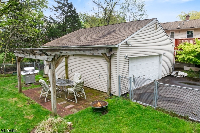 13 Fishel Road Edison, NJ 08820 - Photo 24 of 29