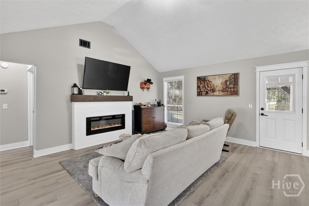 109 Rice Gate Drive Richmond Hill, GA 31324 - Photo 9 of 37