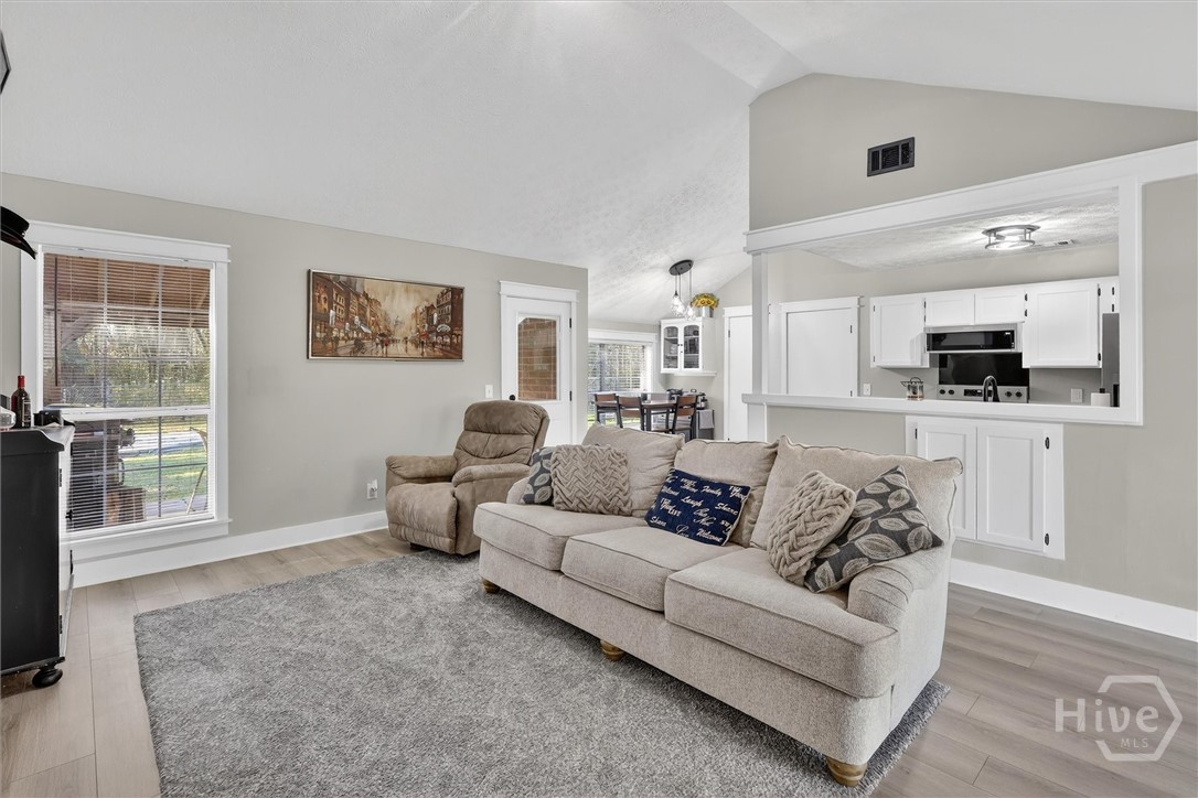 109 Rice Gate Drive Richmond Hill, GA 31324 - Photo 10 of 37