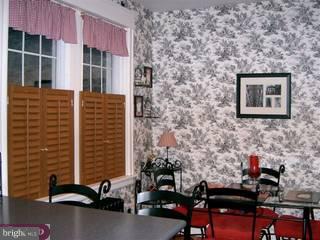 2342 Ripley Street Philadelphia, PA 19152 - Photo 3 of 6 Gallery Image 3