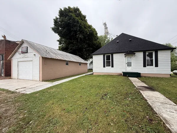 $180,000 | 7077 West 450 South, Williamsport, IN 47993