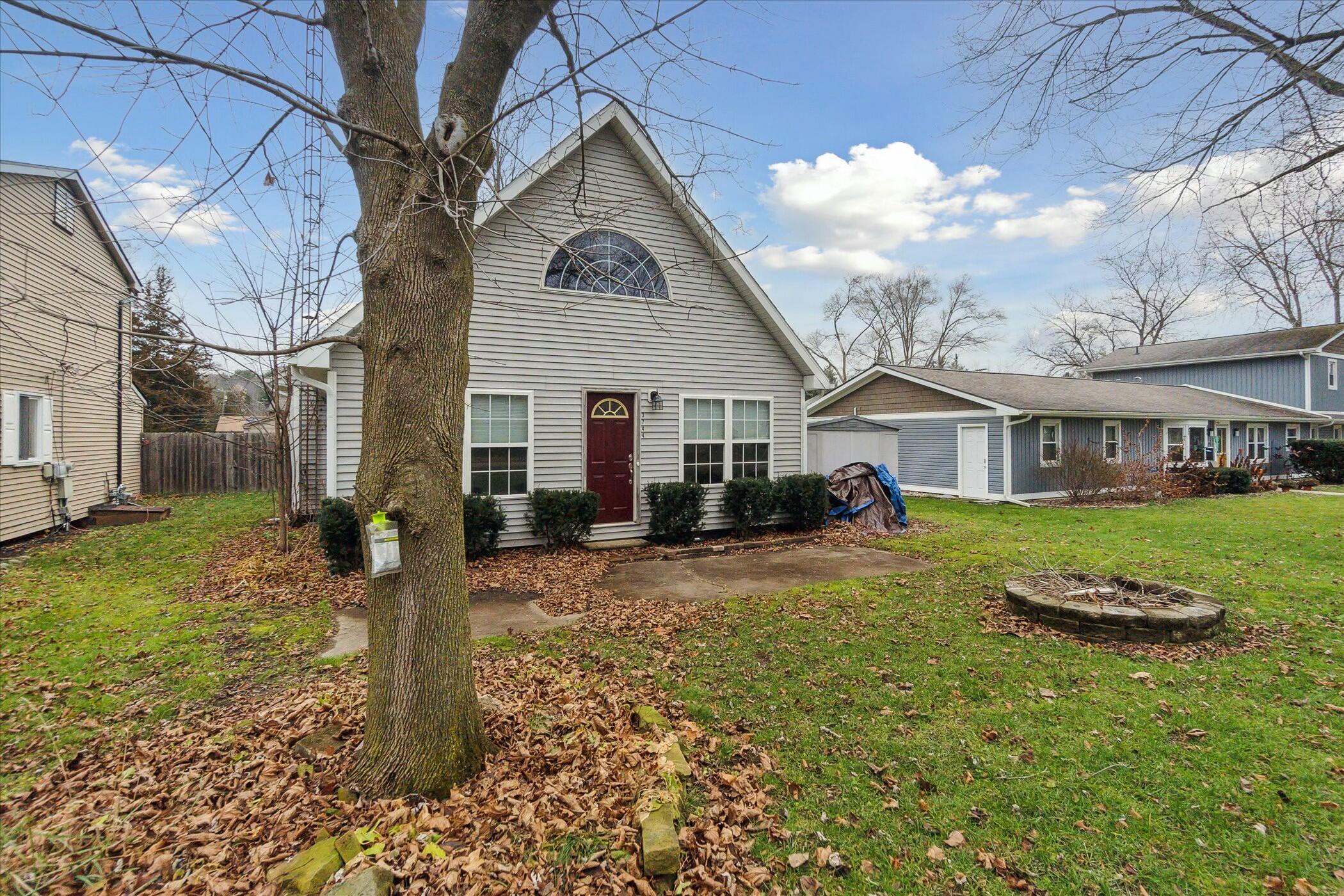 3750 Cordley Lake Road Pinckney, MI 48169 - Photo 4 of 31 tempImageeWairH