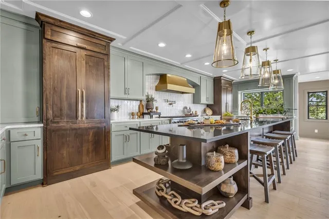 $1,500,000 | 12811 West 71st Street, Shawnee, KS 66216