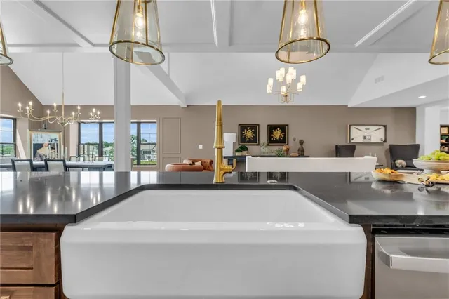 $1,500,000 | 12811 West 71st Street, Shawnee, KS 66216