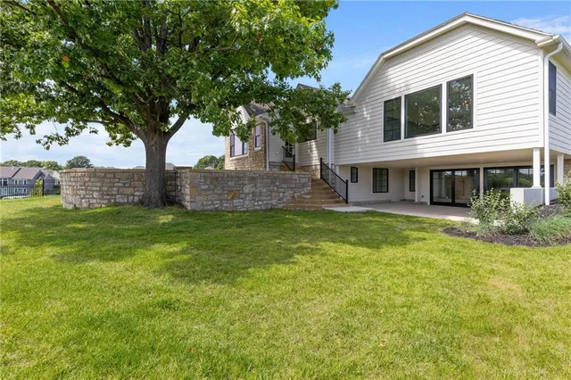 $1,500,000 | 12811 West 71st Street, Shawnee, KS 66216