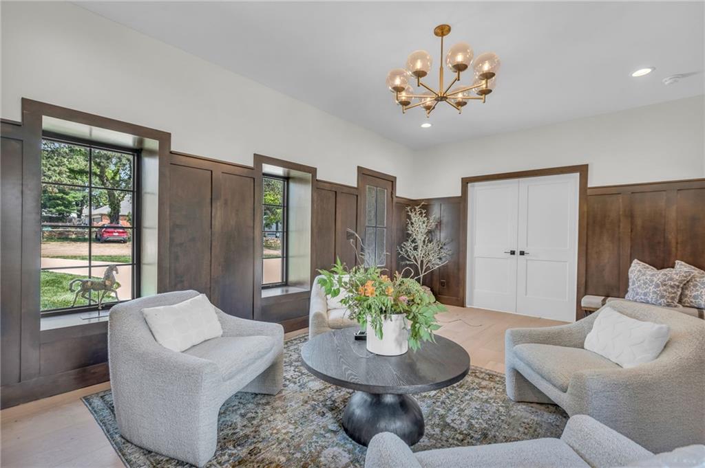 12811 West 71st Street Shawnee, KS 66216 - Photo 8 of 73