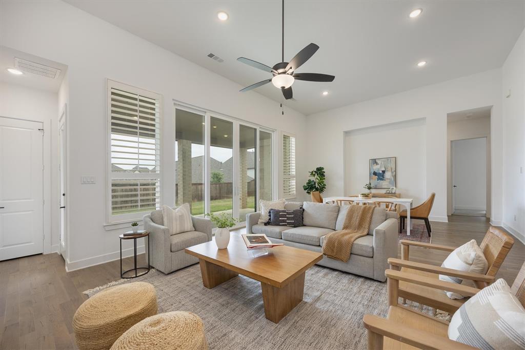 1303 Limestone Ridge Road Mansfield, TX 76063 - Photo 16 of 34 What a great place to call home!