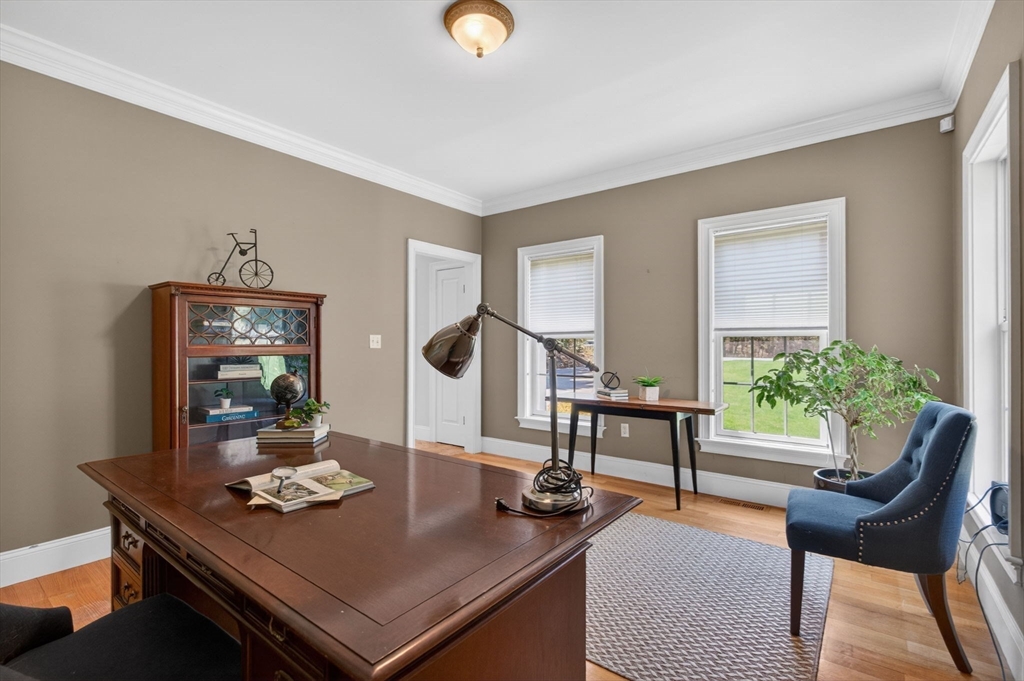 8 Fosters Pond Road Andover, MA 01810 - Photo 13 of 42