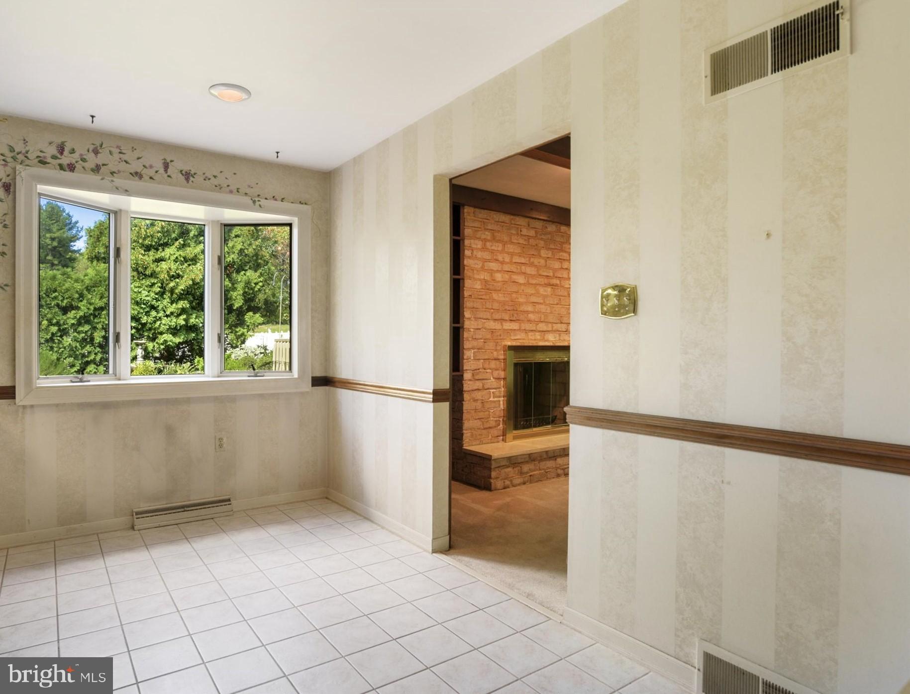 4351 Crestview Road Harrisburg, PA 17112 - Photo 7 of 28 Gallery Image 7
