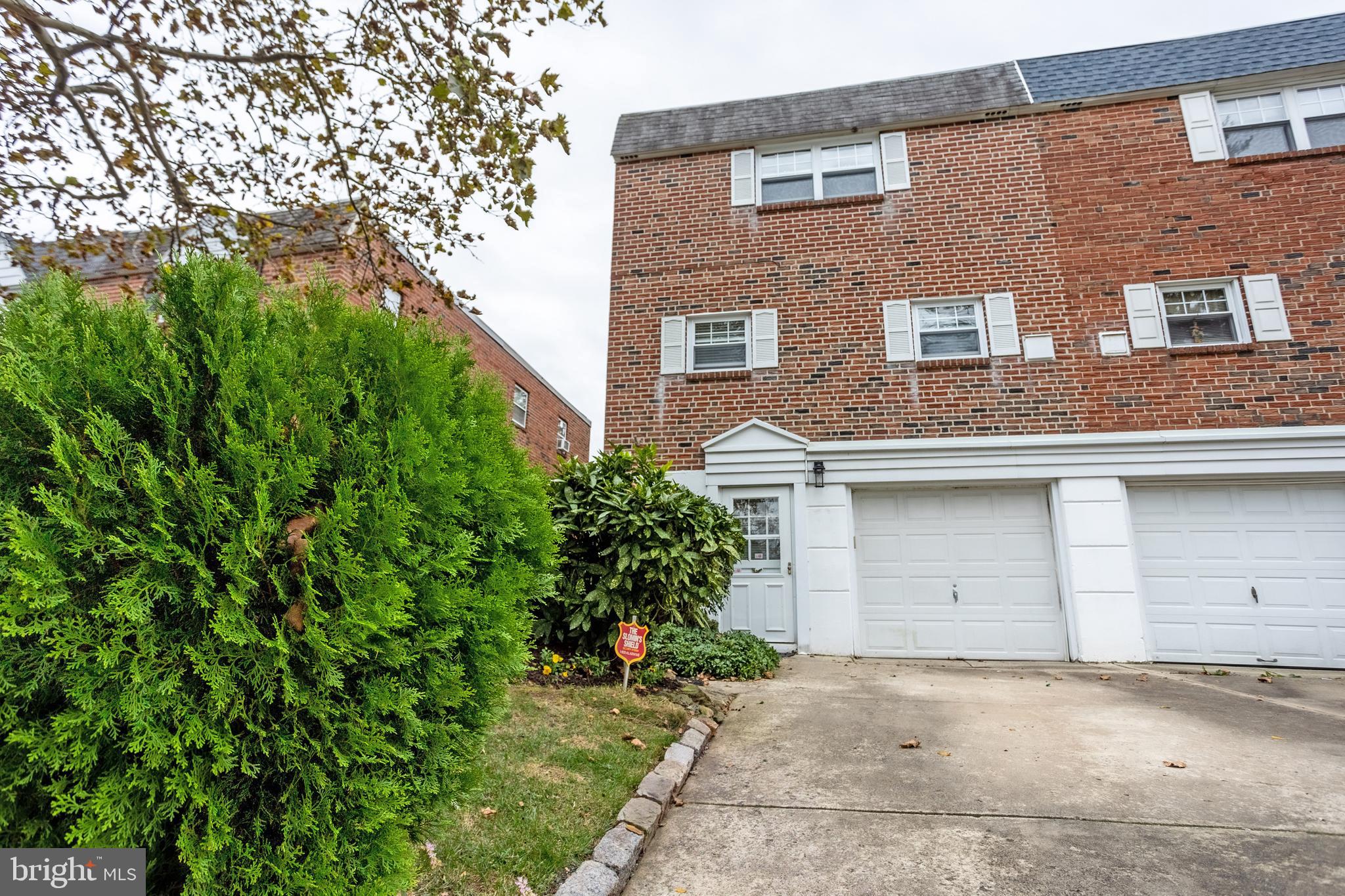 762 Susquehanna Road Philadelphia, PA 19111 - Photo 2 of 45 Exterior Front