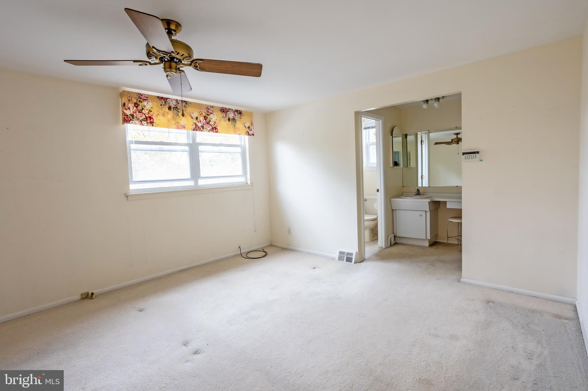 762 Susquehanna Road Philadelphia, PA 19111 - Photo 14 of 45 Main Bedroom