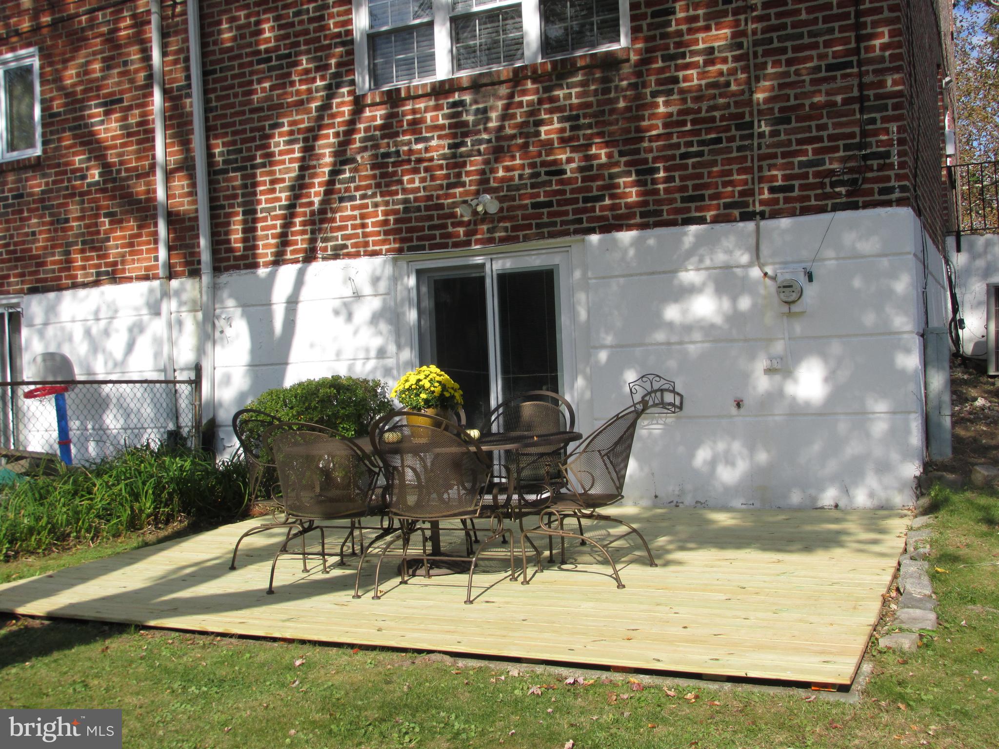 762 Susquehanna Road Philadelphia, PA 19111 - Photo 32 of 45 Exterior Rear