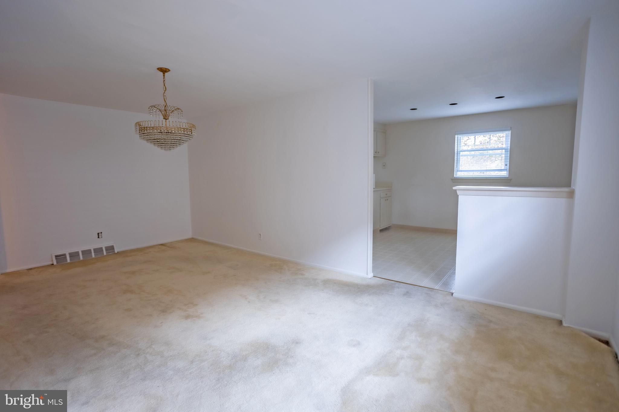 762 Susquehanna Road Philadelphia, PA 19111 - Photo 9 of 45 Dining Room