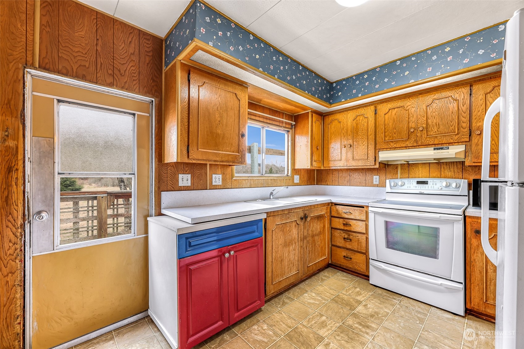 4115 Squalicum Lake Road Bellingham, WA 98226 - Photo 14 of 31 Gallery Image 14