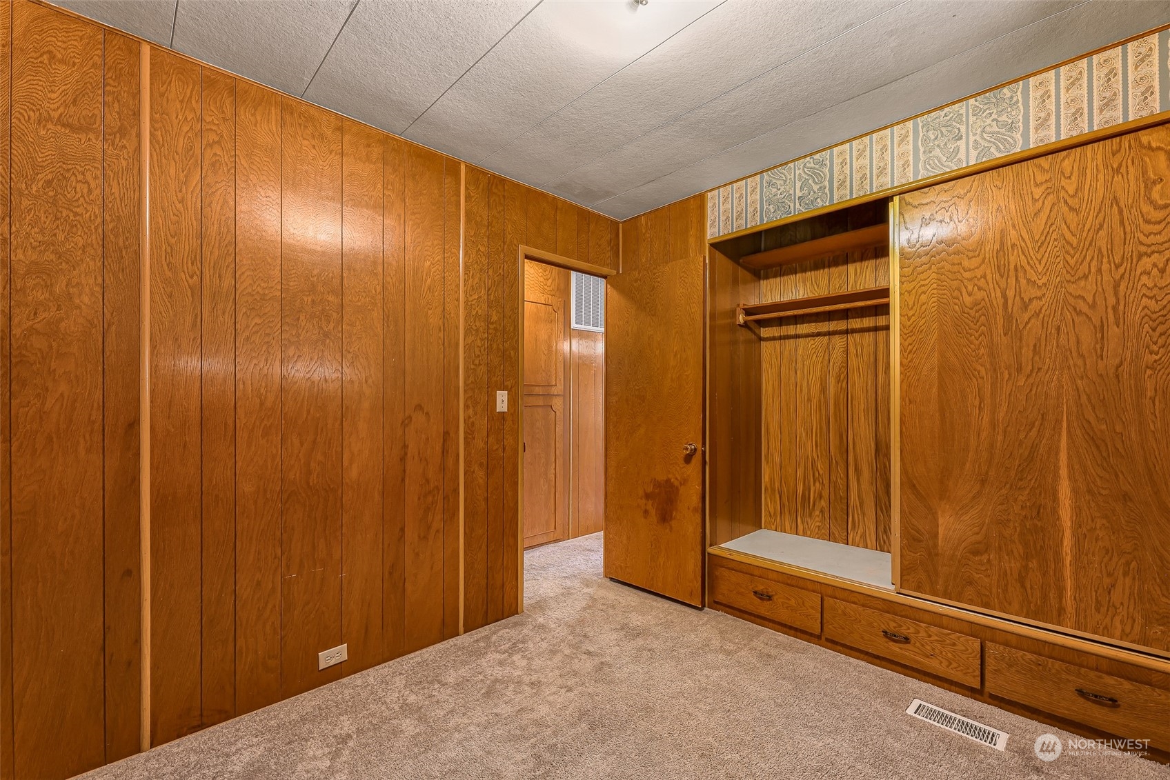 4115 Squalicum Lake Road Bellingham, WA 98226 - Photo 23 of 31 Gallery Image 23