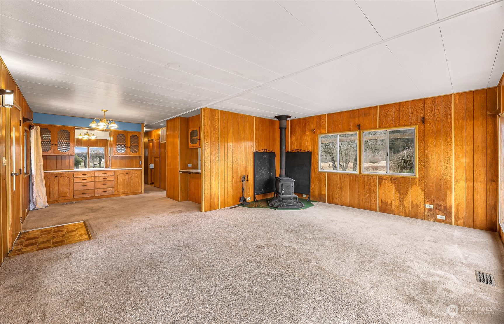 4115 Squalicum Lake Road Bellingham, WA 98226 - Photo 7 of 31 Gallery Image 7