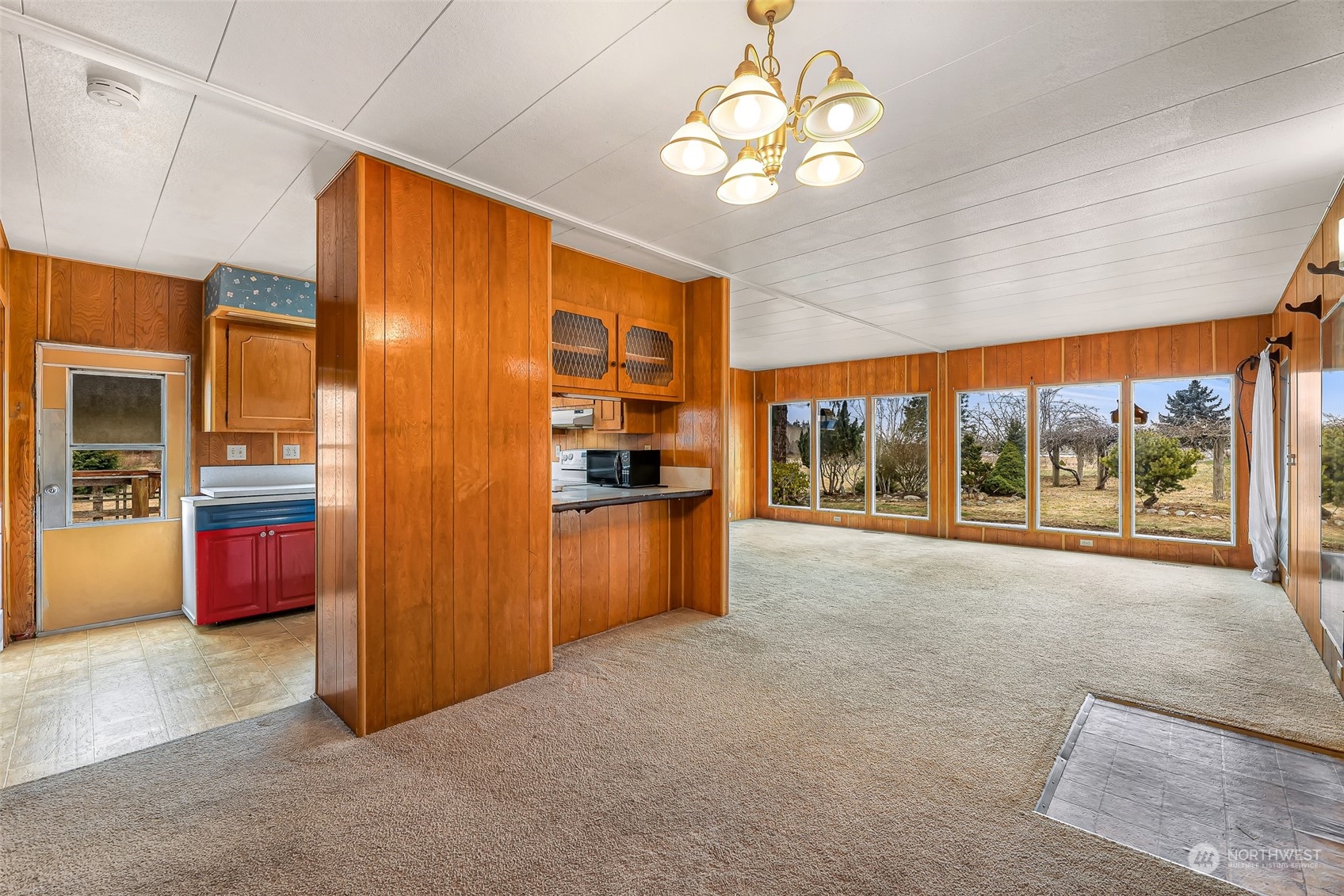 4115 Squalicum Lake Road Bellingham, WA 98226 - Photo 10 of 31 Gallery Image 10