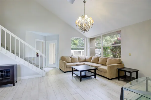 $375,000 | 504 Bradford Court, Unit 504, Boynton Beach, FL 33436