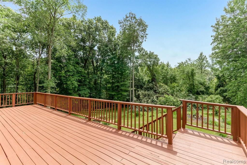 3582 Pinckney Road Howell, MI 48843 - Photo 9 of 42