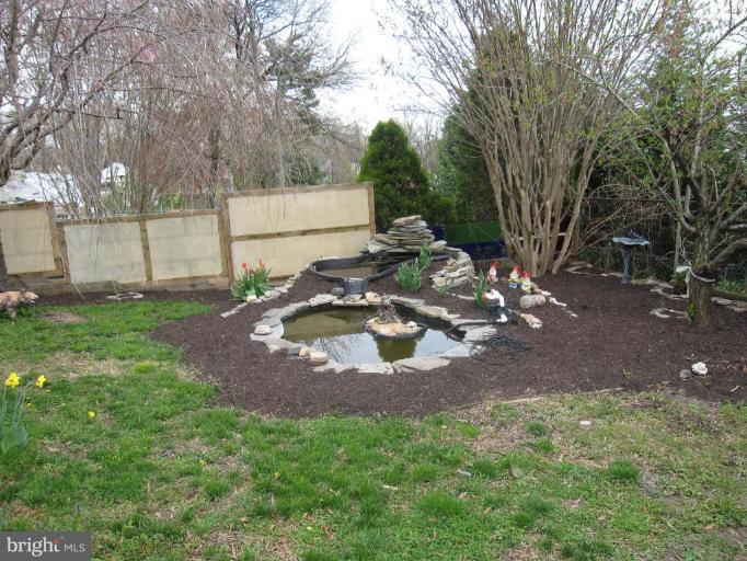 7917 34th Street Rosedale, MD 21237 - Photo 18 of 23 a view of a yard with a barn