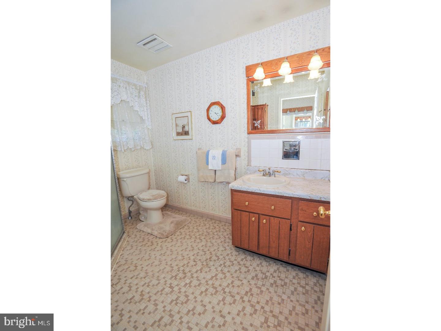 1165 Meadowbrook Road Southampton, PA 18966 - Photo 15 of 25 Gallery Image 15