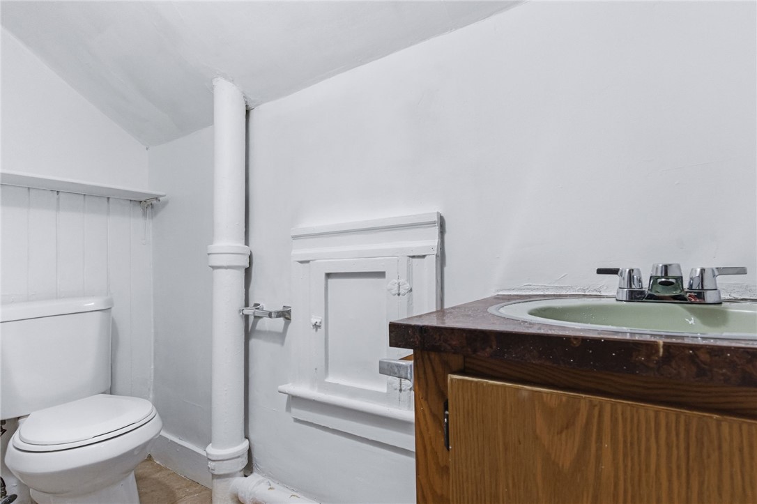 33 Pleasant Street Woonsocket, RI 02895 - Photo 27 of 35