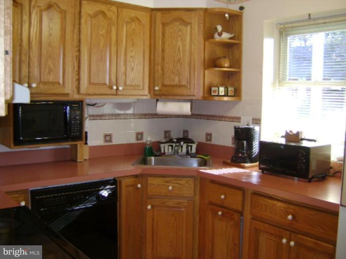 809 Chatfield Road Joppa, MD 21085 - Photo 9 of 18 Kitchen